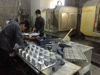 polishing plastic molds